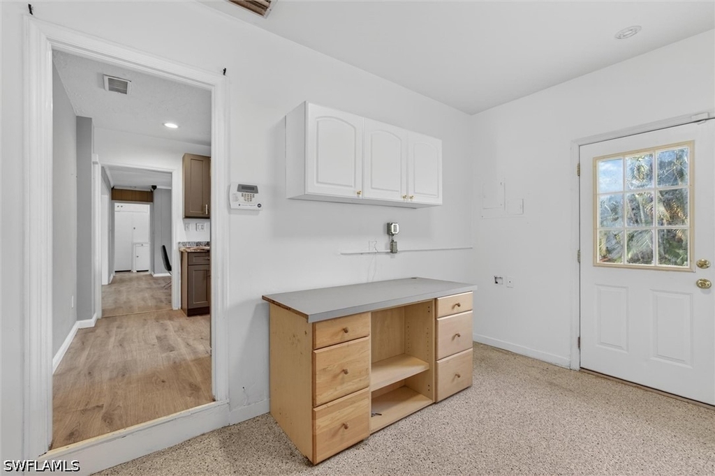 1420 Maravilla Avenue - Photo 36
