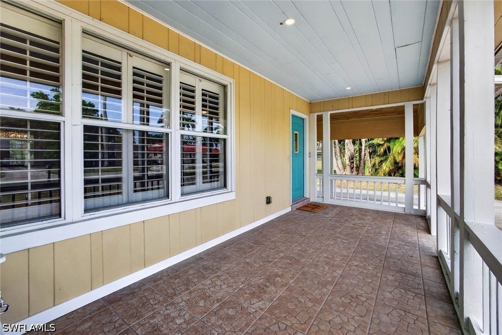 1420 Maravilla Avenue - Photo 7