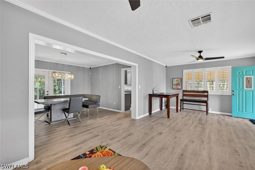 1420 Maravilla Avenue - Photo 13