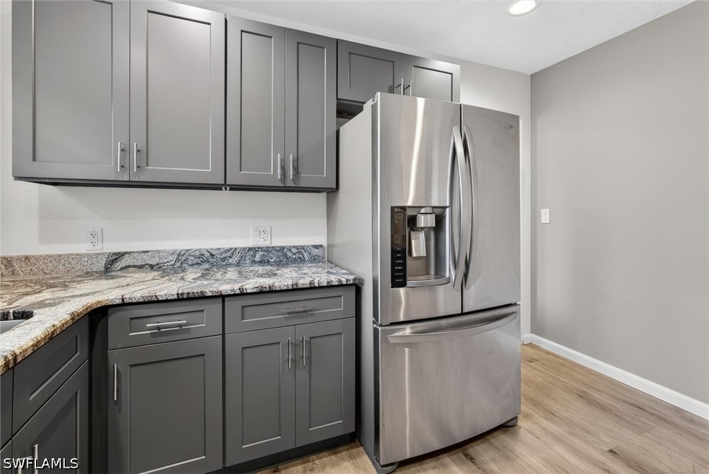 1420 Maravilla Avenue - Photo 20