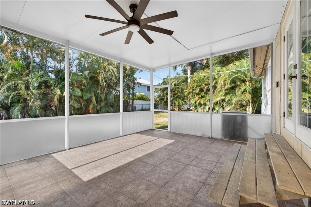 1420 Maravilla Avenue - Photo 40