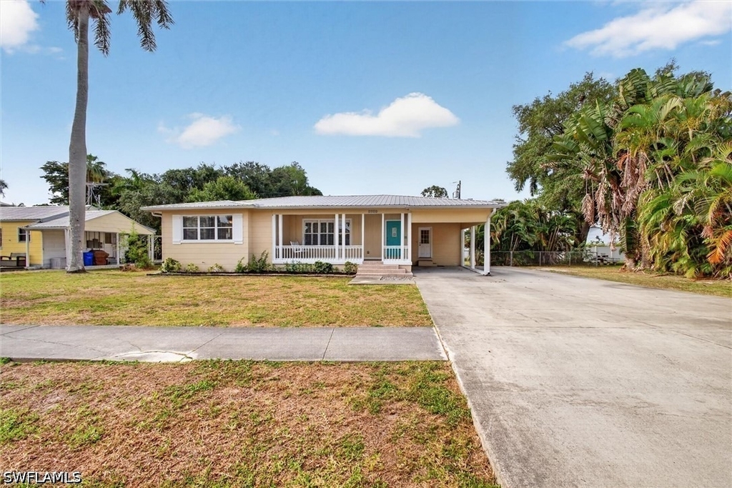 1420 Maravilla Avenue - Photo 3