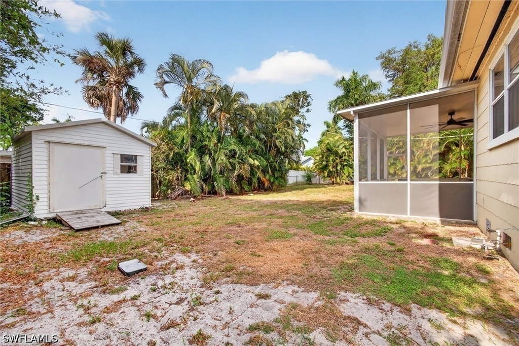1420 Maravilla Avenue - Photo 47