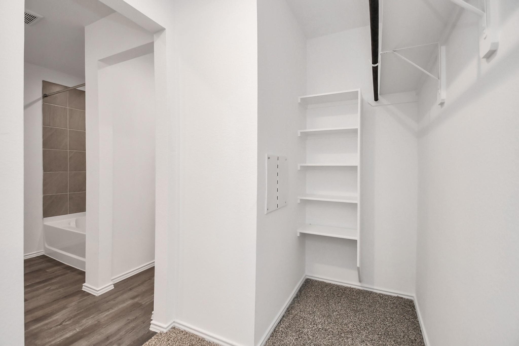 24430 Elmwood Falls Drive - Photo 21