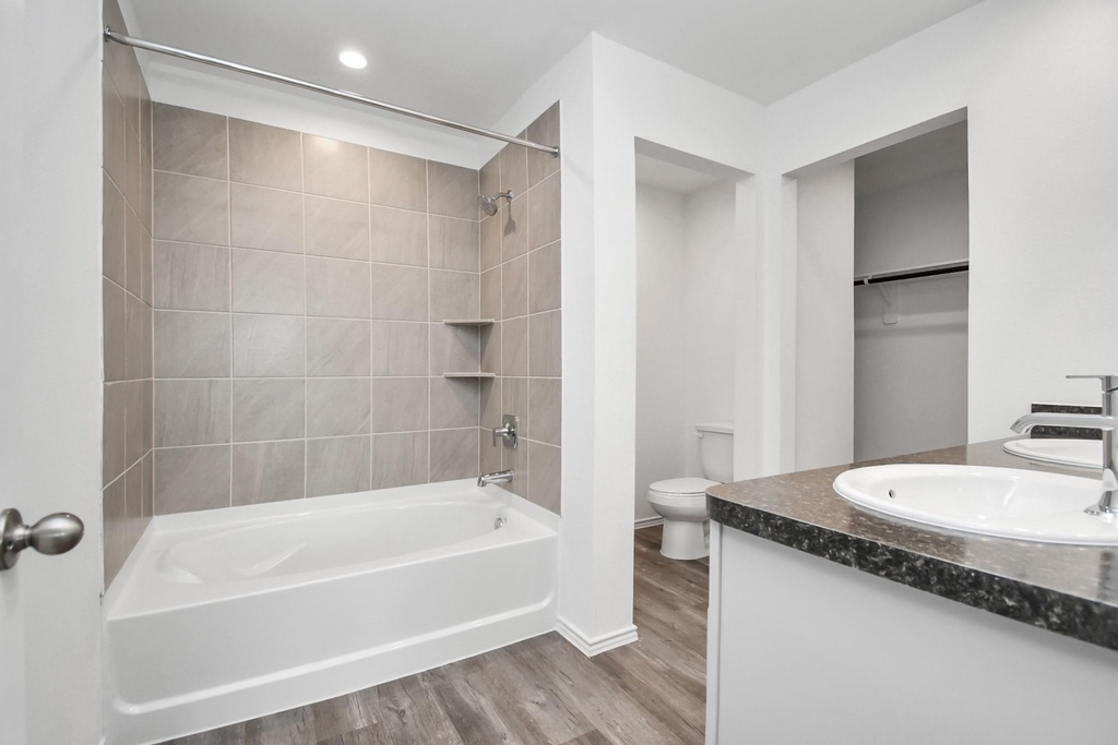 24430 Elmwood Falls Drive - Photo 18