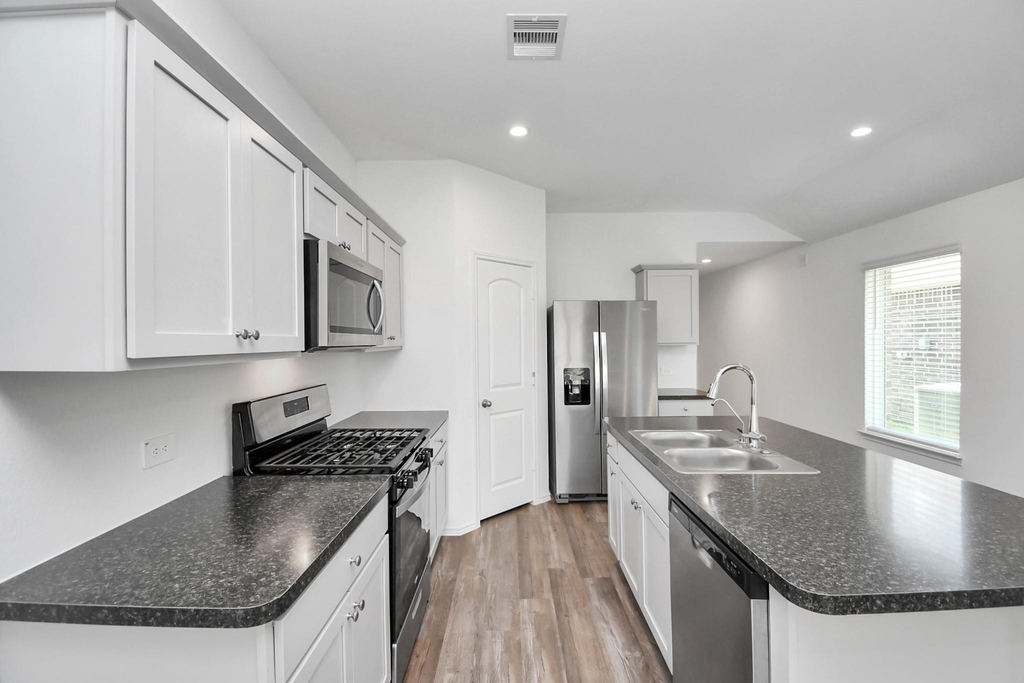 24430 Elmwood Falls Drive - Photo 10