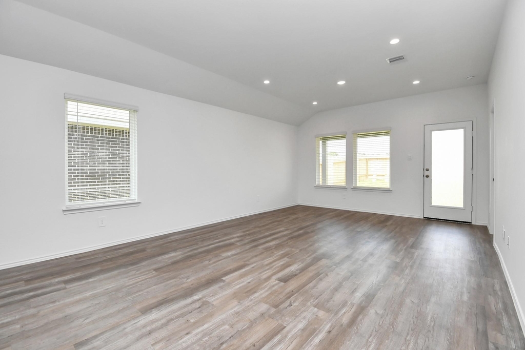 24430 Elmwood Falls Drive - Photo 13