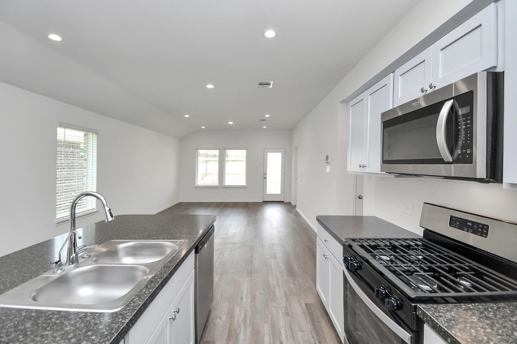 24430 Elmwood Falls Drive - Photo 5