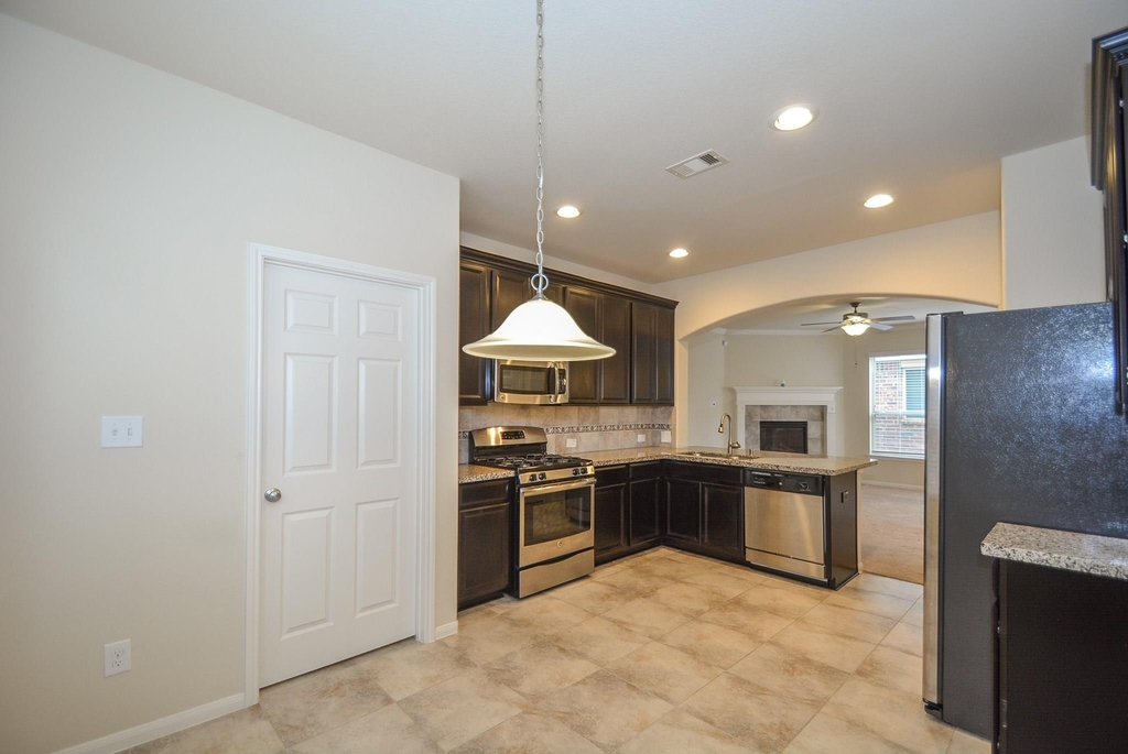 20215 Stonebridge Terrace Drive - Photo 11