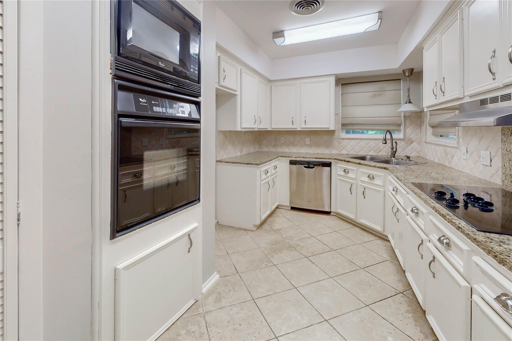 5338 Creekbend Drive - Photo 13
