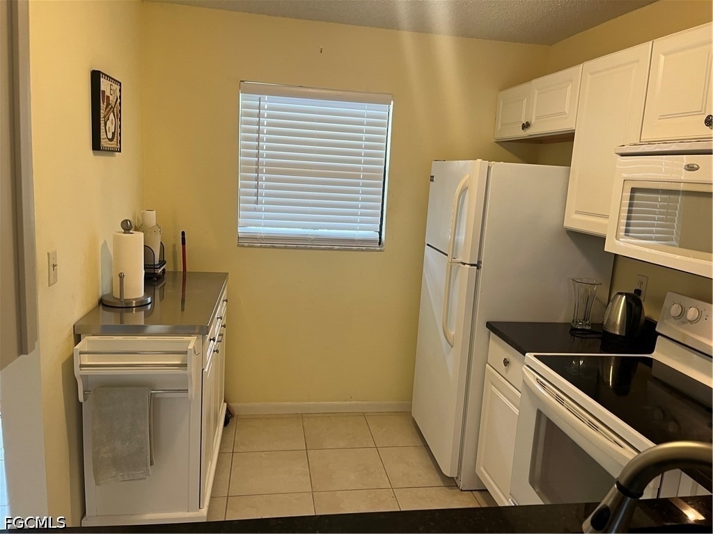 9261 Central Park Drive - Photo 3
