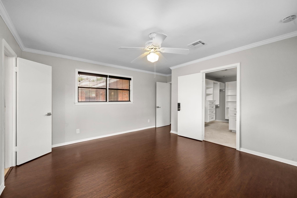 10139 Knoboak Drive - Photo 8