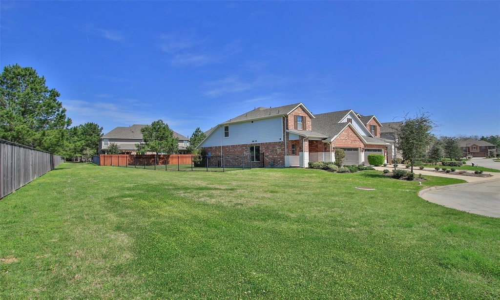 7 Heirloom Garden Place - Photo 3