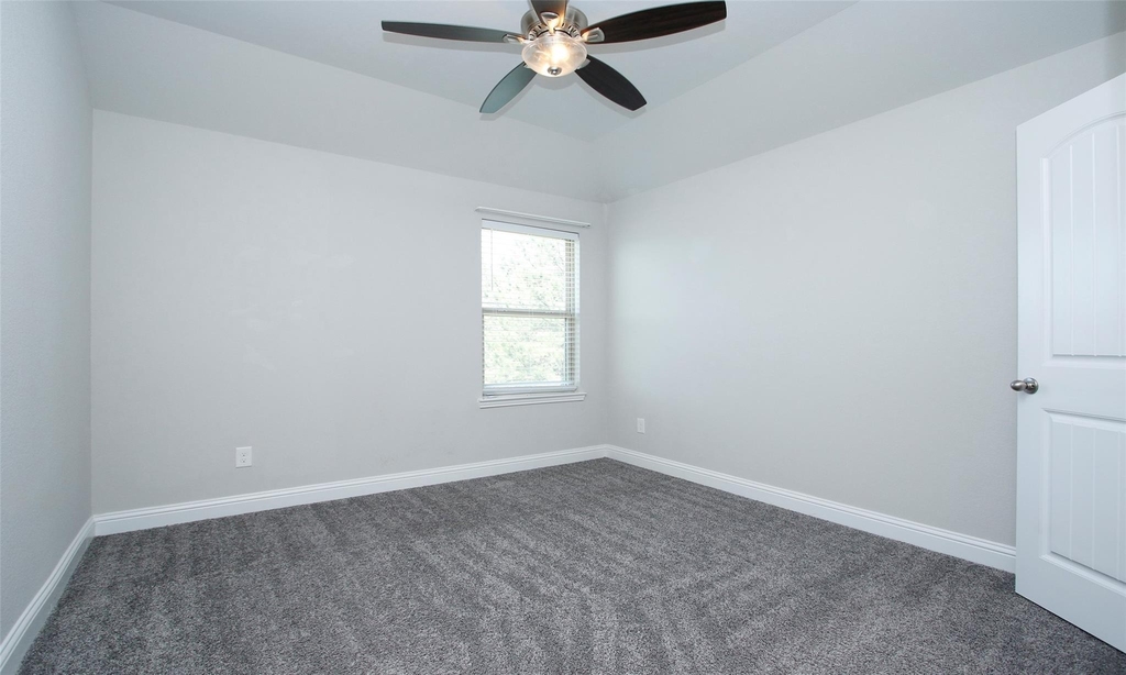 7 Heirloom Garden Place - Photo 28
