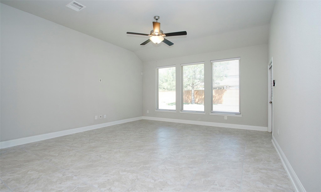 7 Heirloom Garden Place - Photo 14
