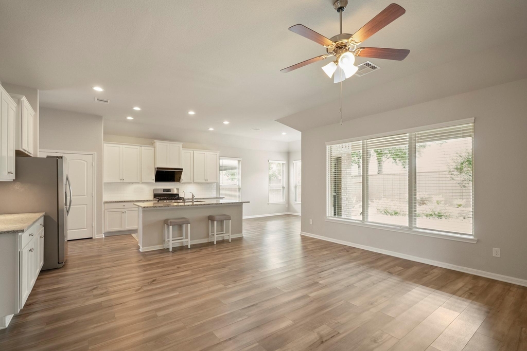 12197 Pearl Bay Court - Photo 16