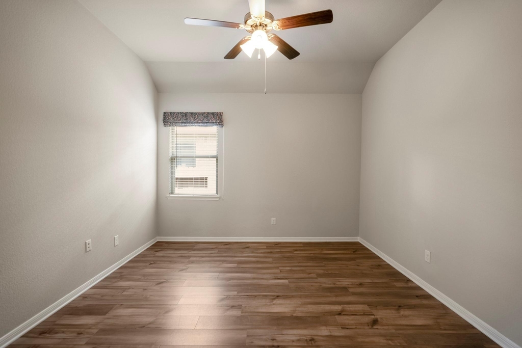 12197 Pearl Bay Court - Photo 15