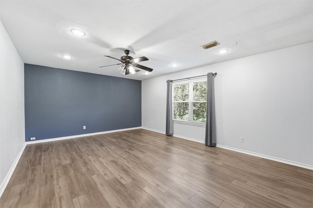 1727 Beckman Drive - Photo 4