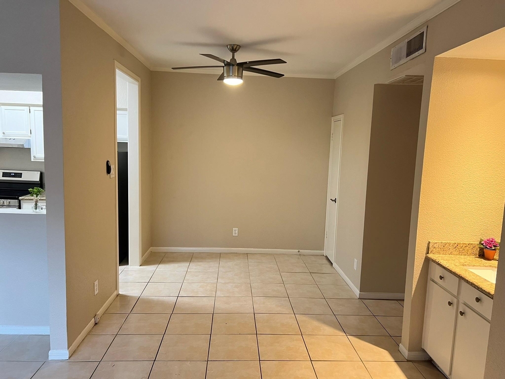 728 Bering Drive - Photo 6