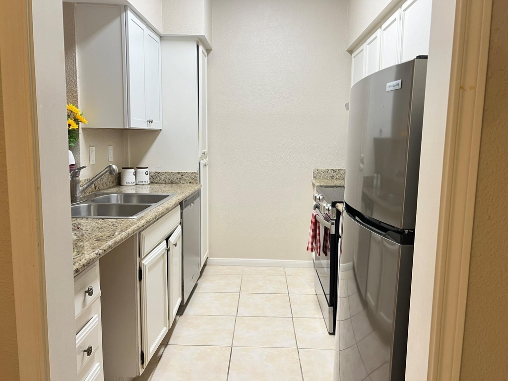 728 Bering Drive - Photo 8