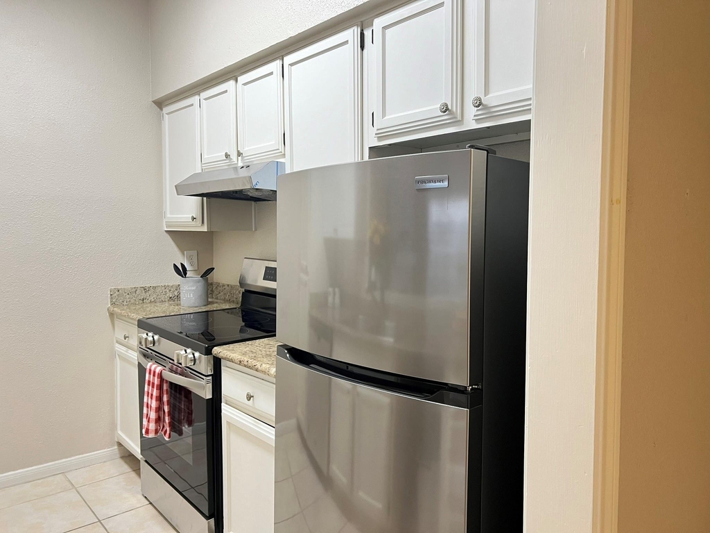 728 Bering Drive - Photo 10