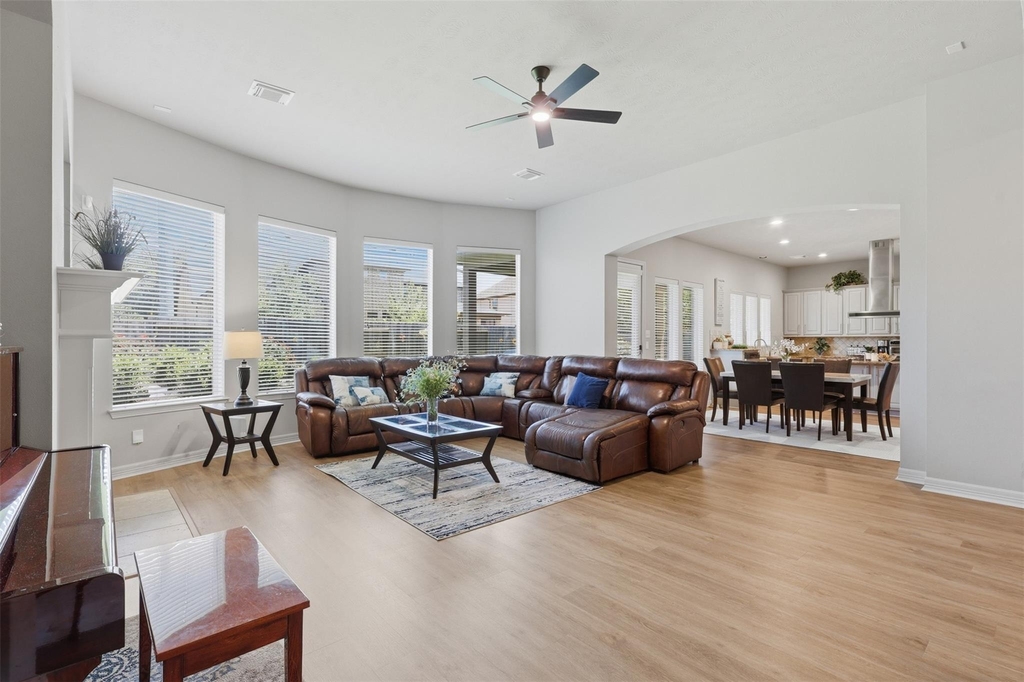18800 N Bee Cave Springs Circle - Photo 8