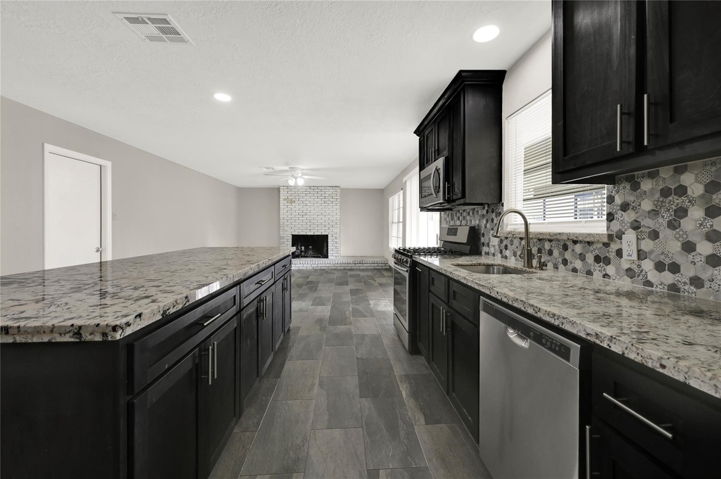 8603 Freewood Street - Photo 9