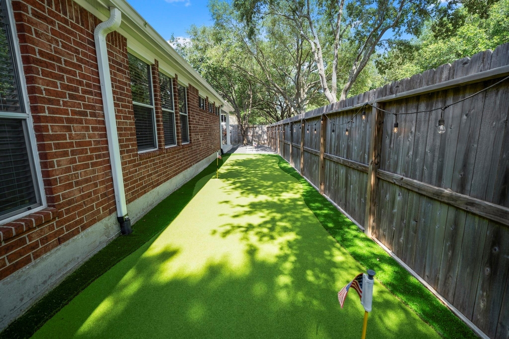 5802 Sawyer Bend Lane - Photo 32