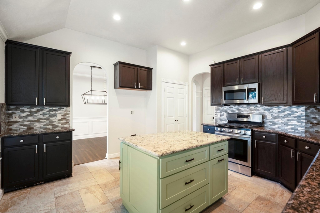 5802 Sawyer Bend Lane - Photo 12