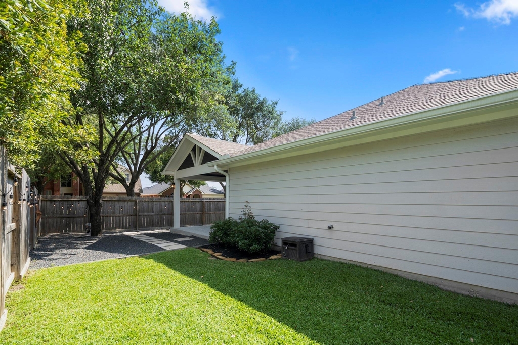 5802 Sawyer Bend Lane - Photo 35