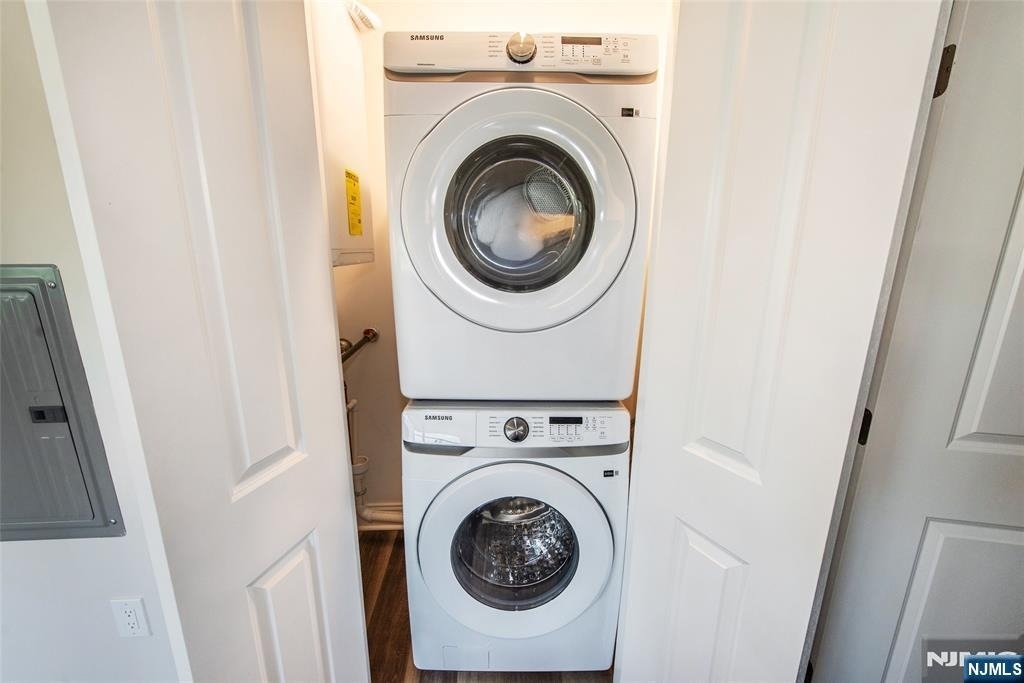 246 Main - Photo 27