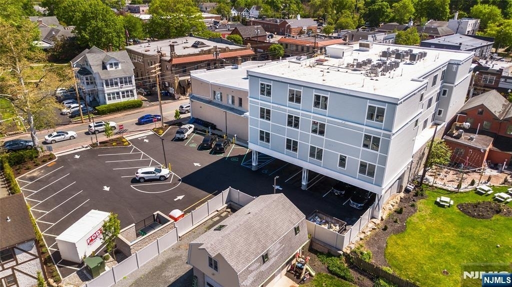 246 Main - Photo 43