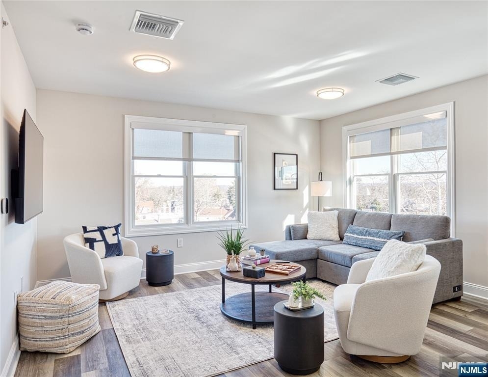 246 Main - Photo 13