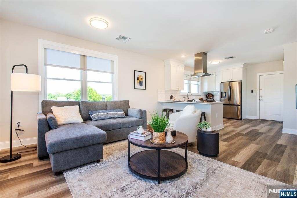 246 Main - Photo 19