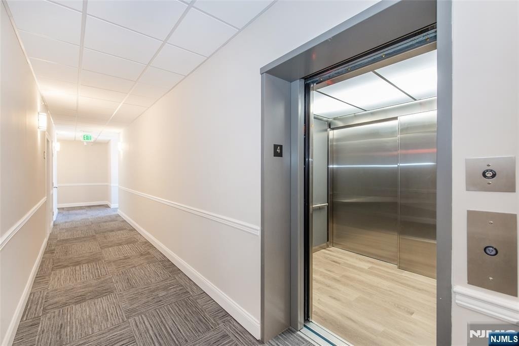 246 Main - Photo 29