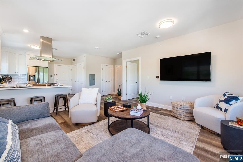 246 Main - Photo 20