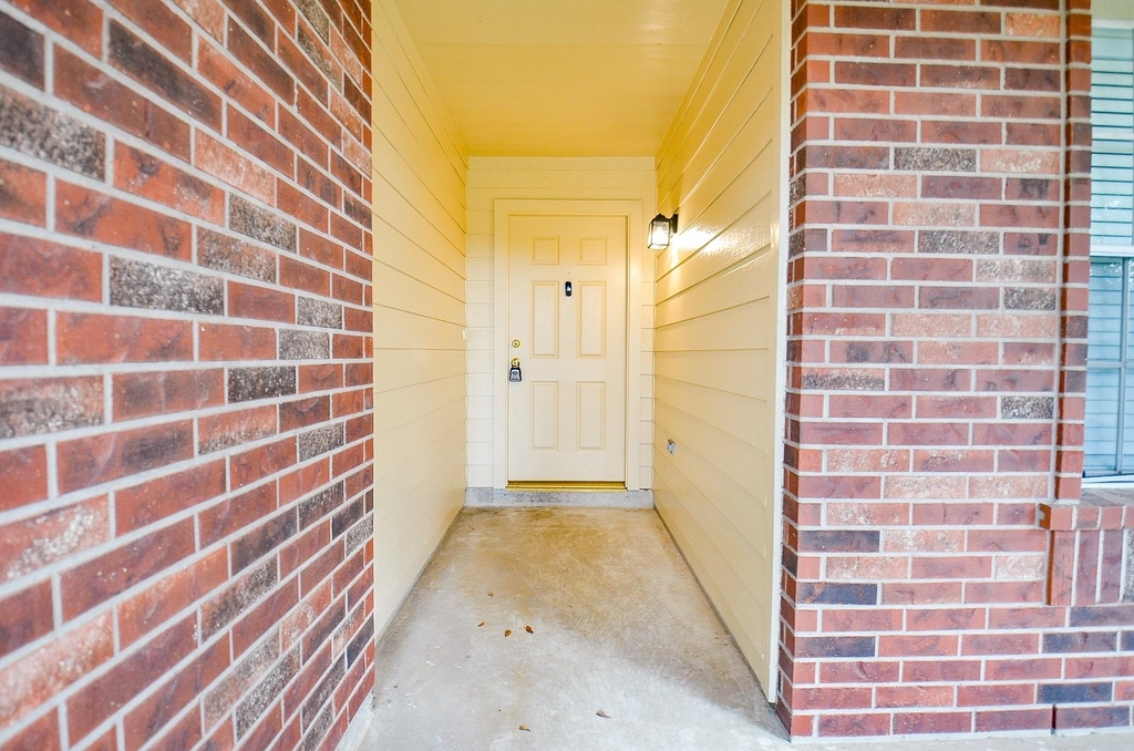 21018 Barker Canyon Lane - Photo 4