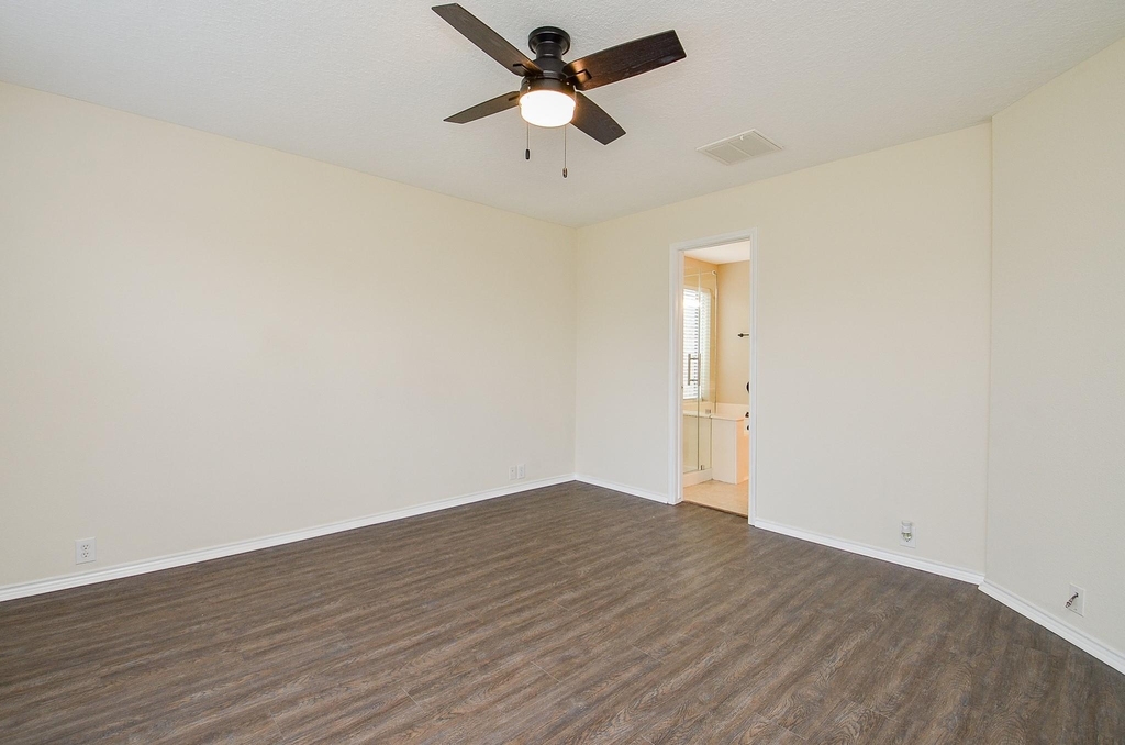 21018 Barker Canyon Lane - Photo 19