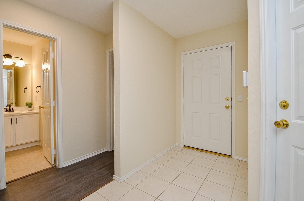 21018 Barker Canyon Lane - Photo 6
