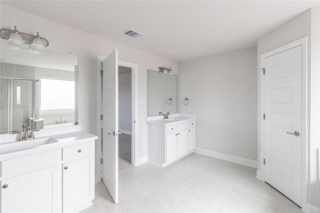 401 Sunray Lake Lane - Photo 17