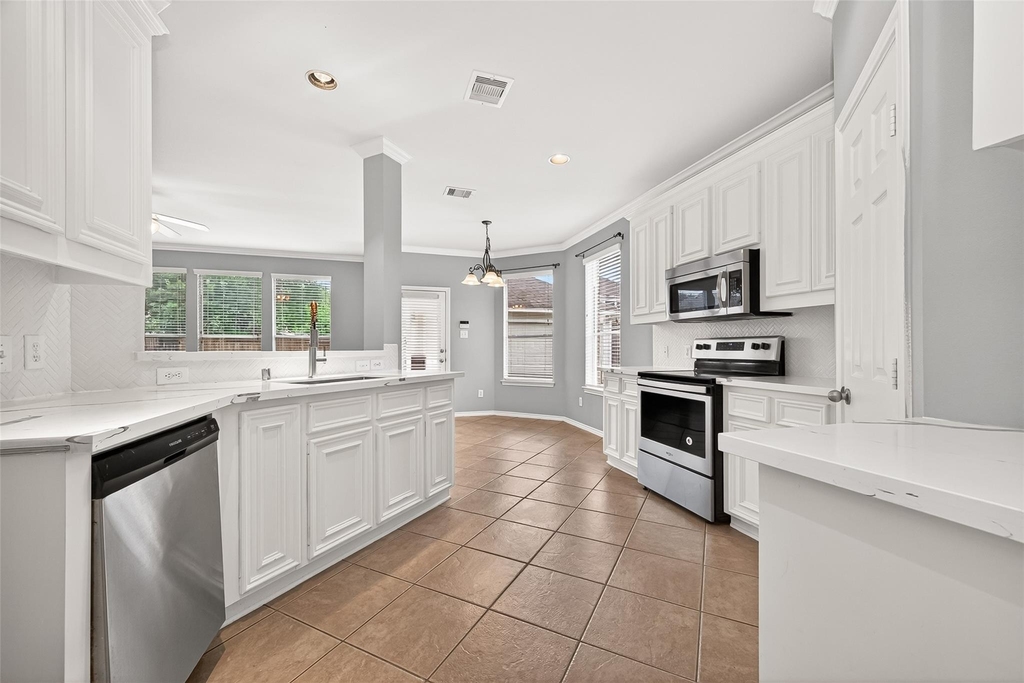 26806 Shoal Hollow Ct - Photo 10