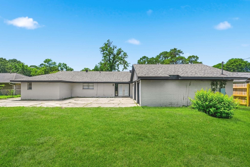 1310 Burning Tree Road - Photo 30
