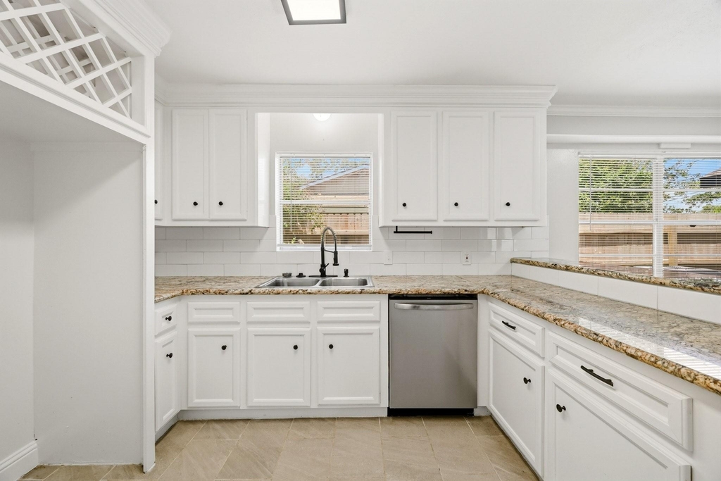 1310 Burning Tree Road - Photo 9