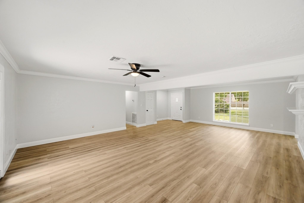 1310 Burning Tree Road - Photo 6