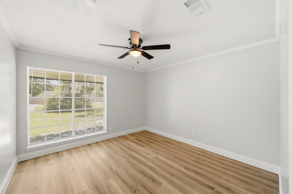 1310 Burning Tree Road - Photo 15