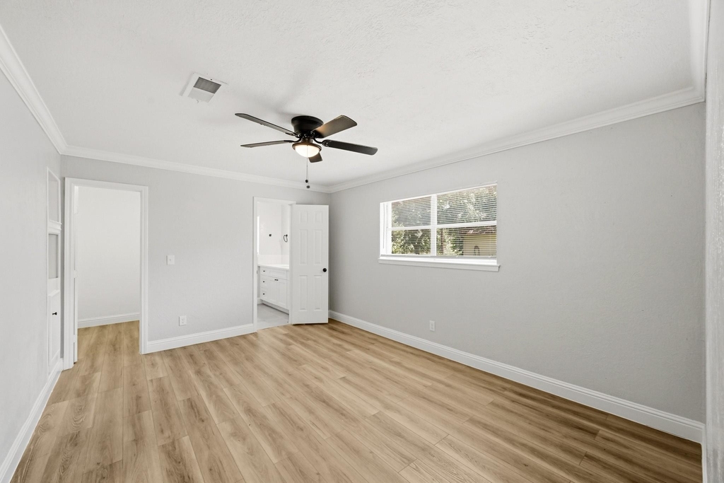 1310 Burning Tree Road - Photo 22