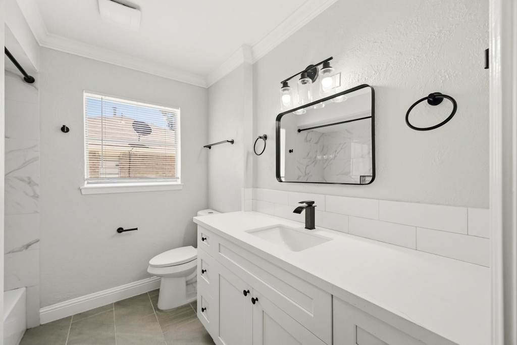 1310 Burning Tree Road - Photo 19