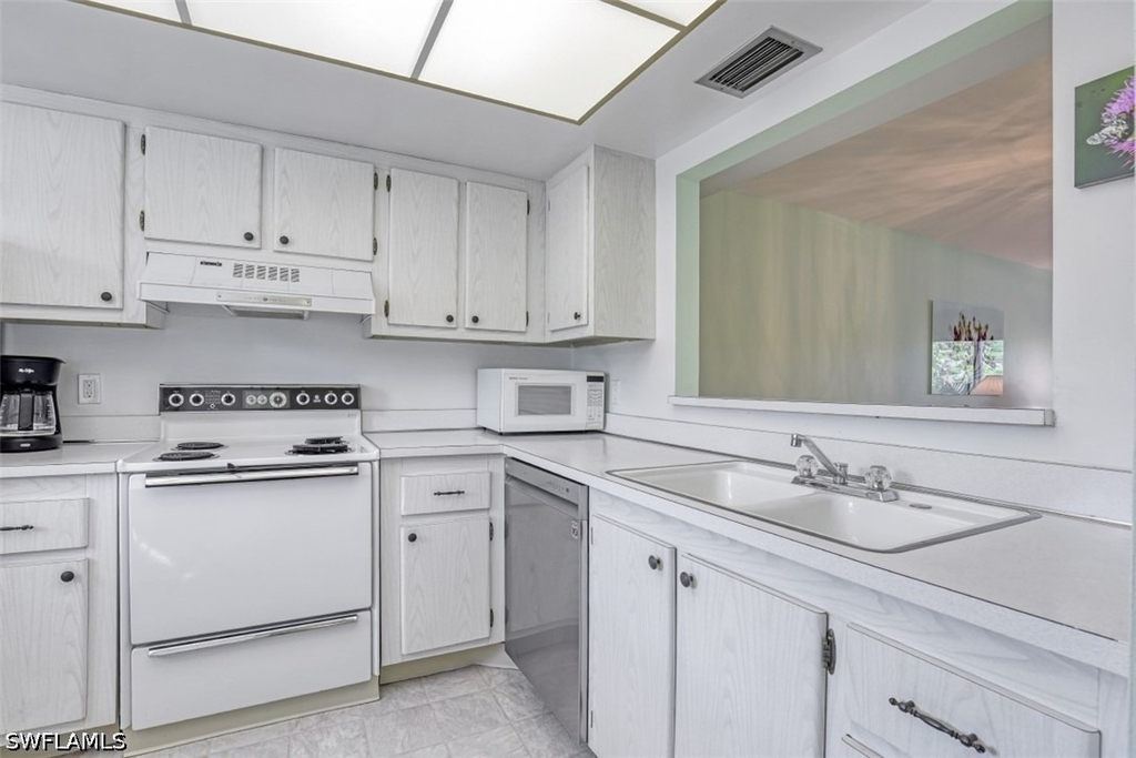 3150 Binnacle Drive - Photo 4