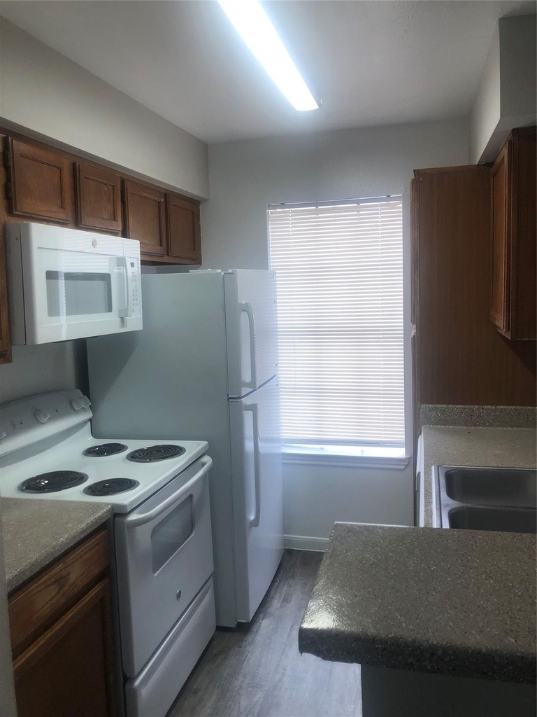 14600 Fonmeadow Drive - Photo 5