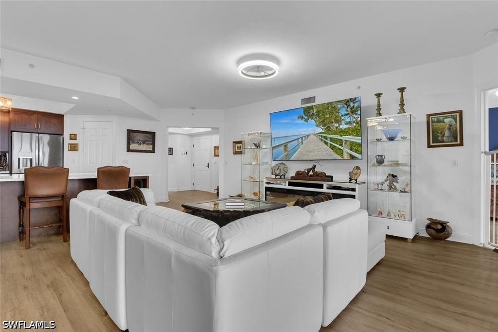 1065 Borghese Lane - Photo 8